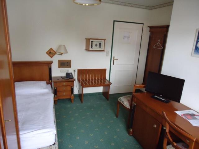 Hotel Post Laaben Bilik gambar