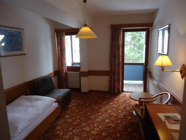 Hotel Post Laaben Bilik gambar
